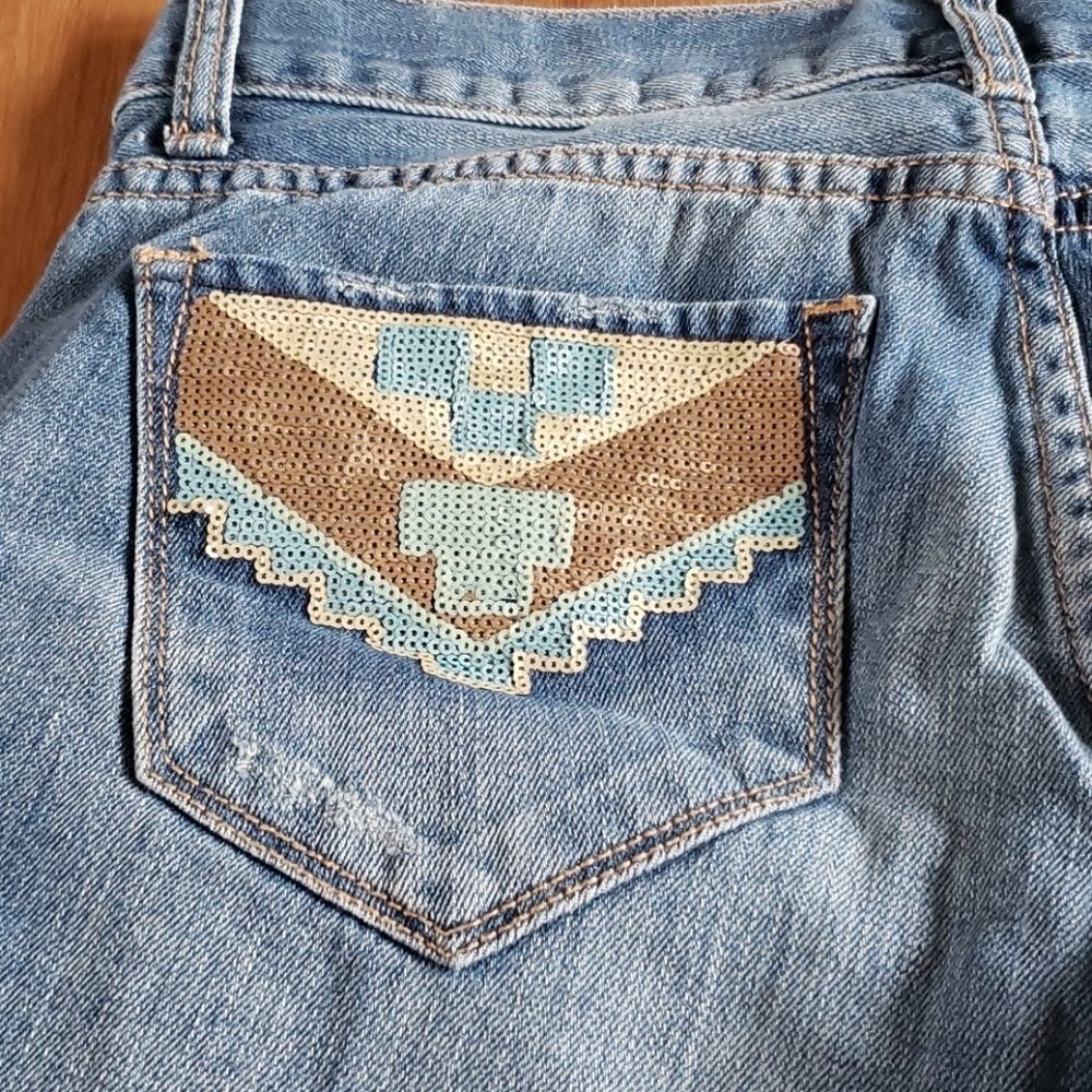 !it jeans 90s Vintage Blue Denim Jean Shorts with Embroidered Pocket Accents - Picture 3 of 5